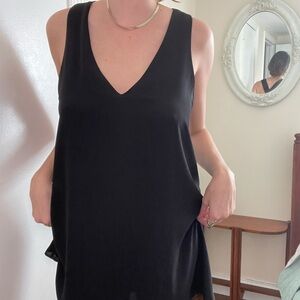Lulu's Classic Black V-Neck Tank Top